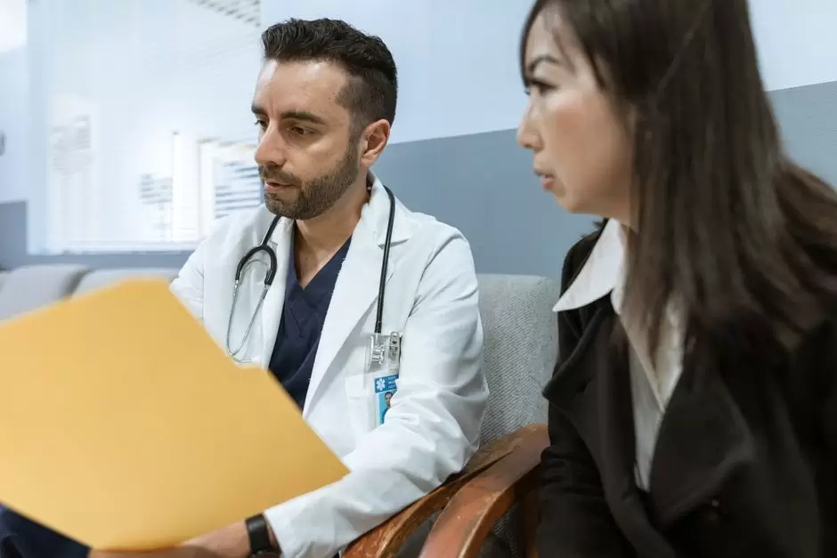 Doctor discussing pain management and oxycodone prescription options with a patient