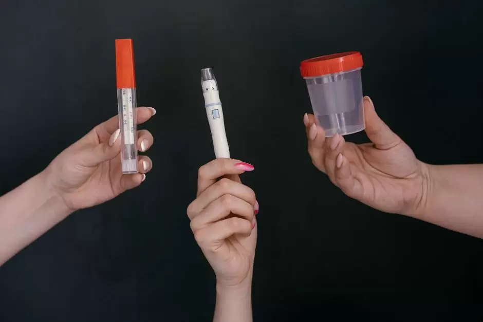 Medical urine sample cups showing different color shades related to oxycodone side effects